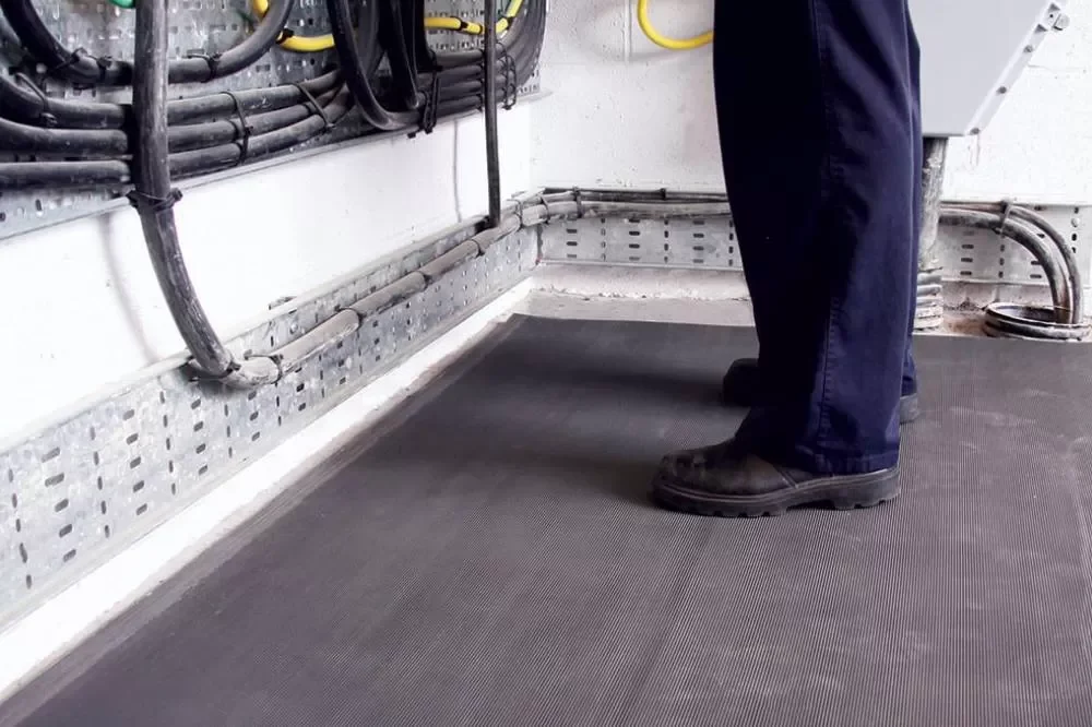Alfombras dieléctricas de protección
